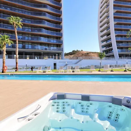 Sunset Waves Deluxe Poniente