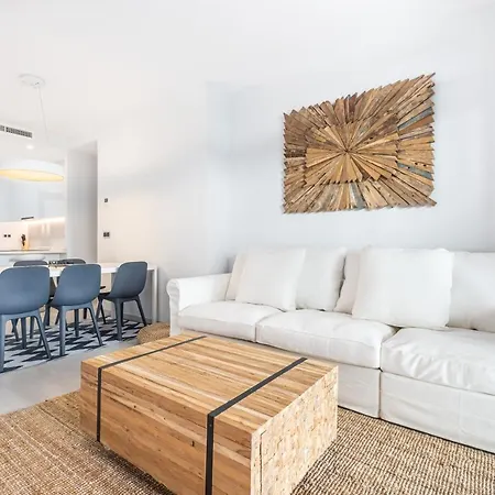 Sunset Waves Deluxe Poniente Apartment *